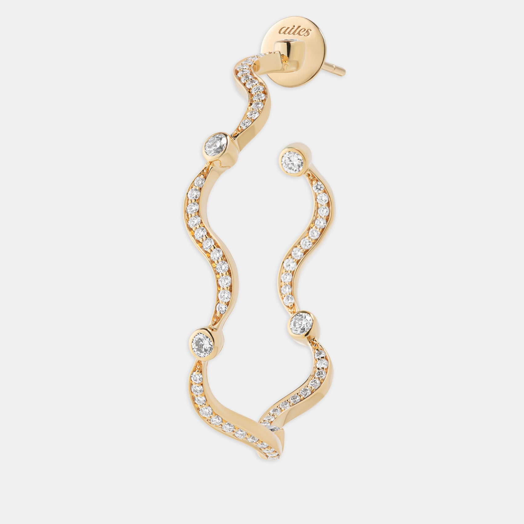 Medium Wave Hoop Earrings